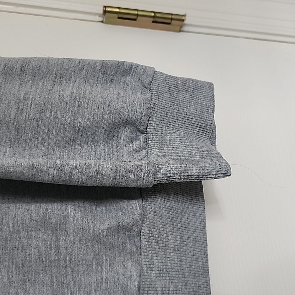 UNDERAIR GRAY SWEATSHIRT. - Picture 3 of 5